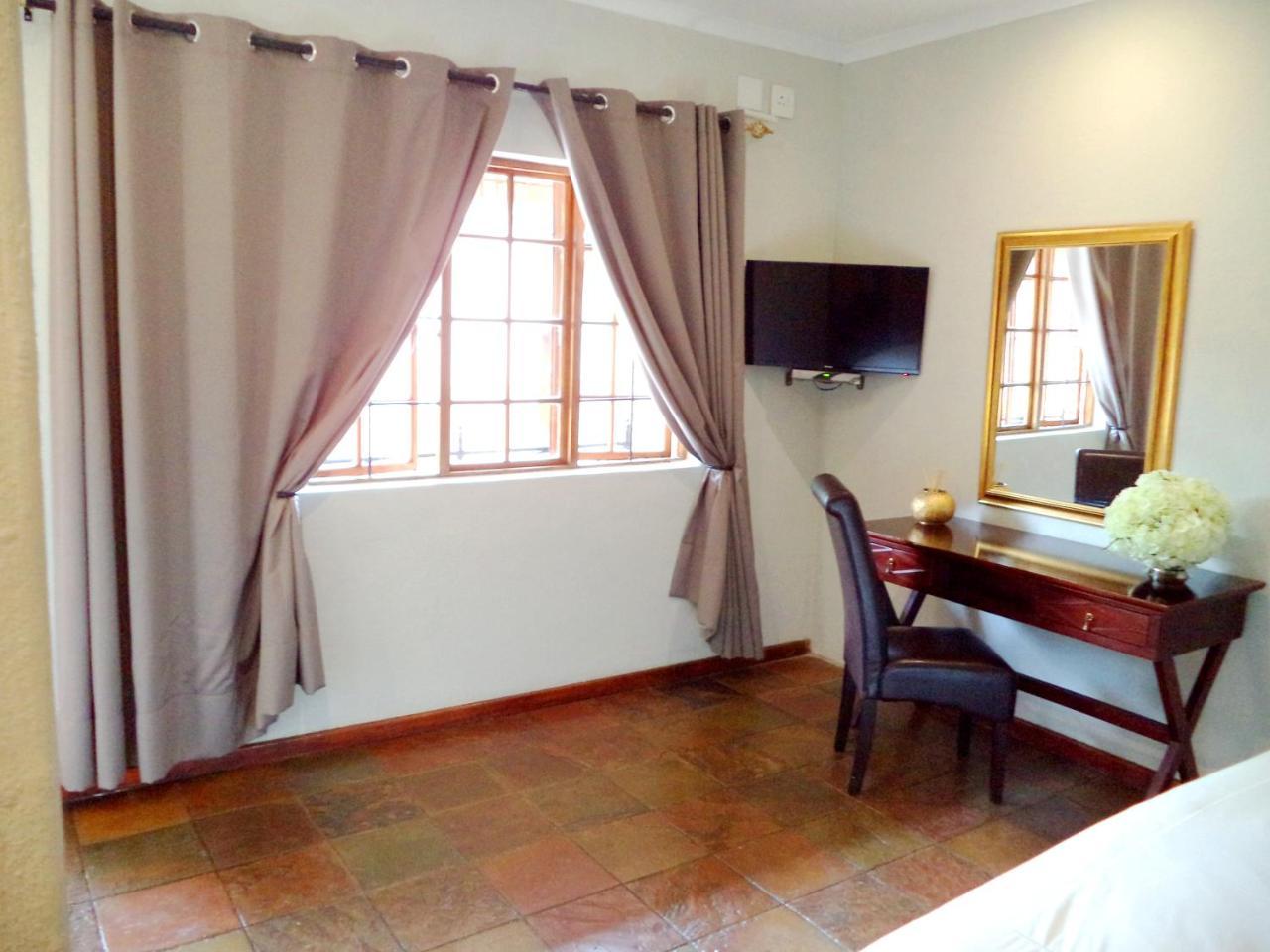 Belladona Guesthouse Mbombela Exteriör bild