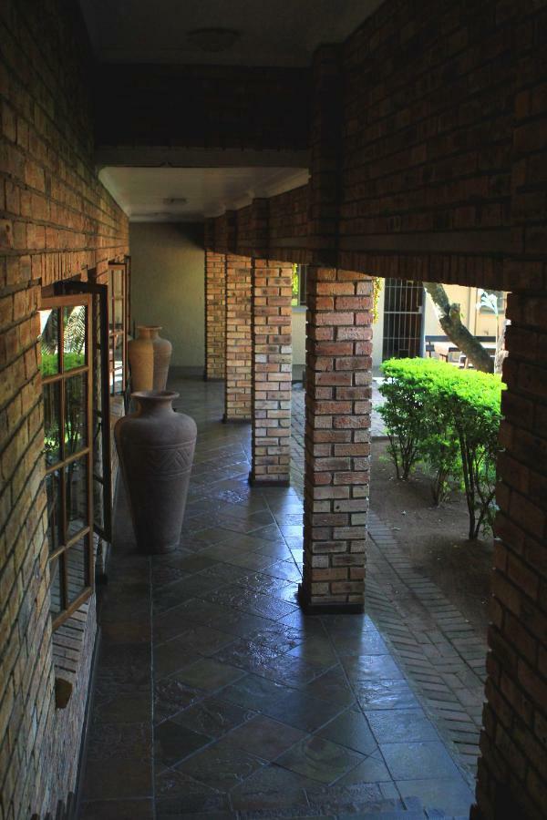 Belladona Guesthouse Mbombela Exteriör bild
